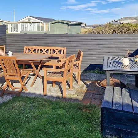 3 Bedroom Beautiful In Lokken Furreby