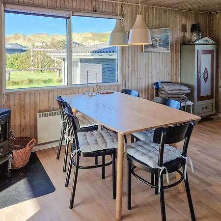 Semesterbostad 3 Bedroom Beautiful In Lokken Furreby