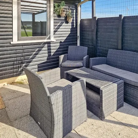 3 Bedroom Beautiful In Lokken Furreby