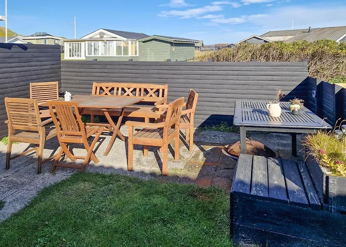 3 Bedroom Beautiful In Løkken